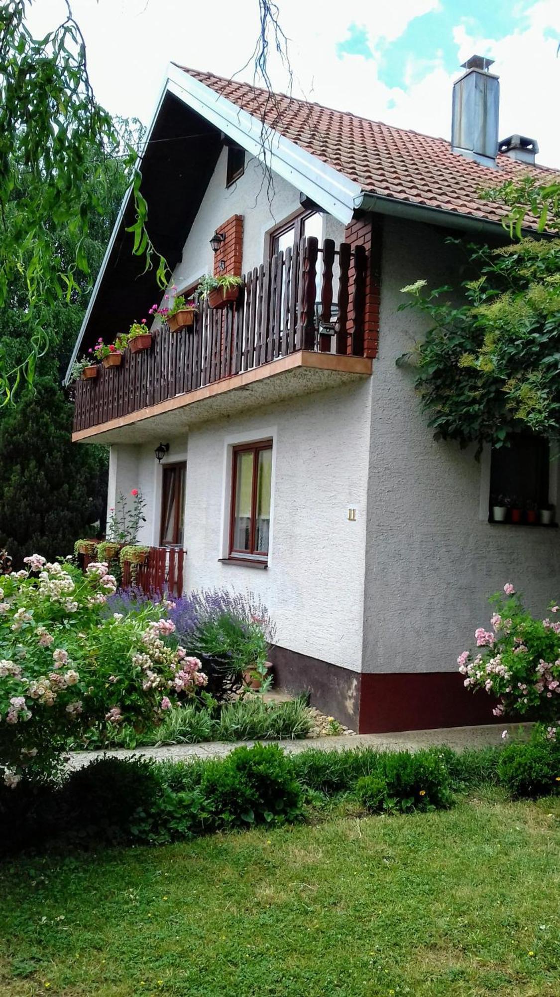 Holiday Home Nena Korenica Kültér fotó
